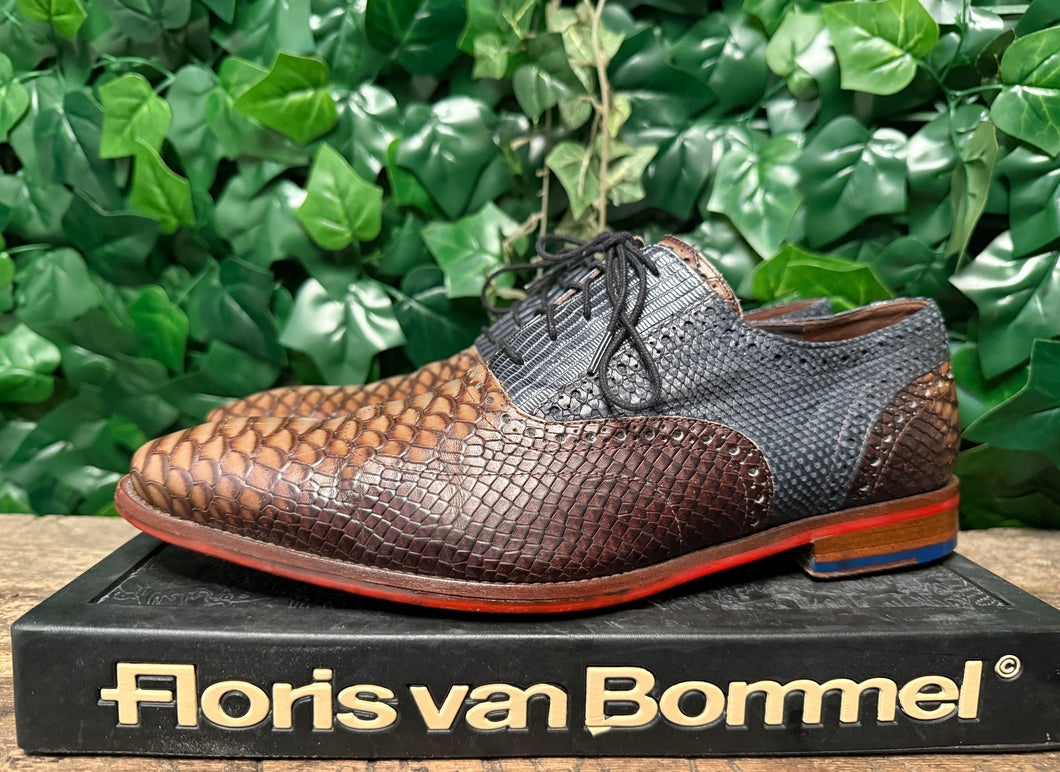 zo goed als nieuw veterschoen van Floris van Bommel maat 42