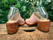 Afbeelding in Gallery-weergave laden, Nieuwe gave vintage klompen met blokhak sendra maat 37