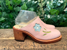 Afbeelding in Gallery-weergave laden, Nieuwe gave vintage klompen met blokhak sendra maat 37