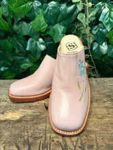 Afbeelding in Gallery-weergave laden, Nieuwe gave vintage klompen met blokhak sendra maat 37