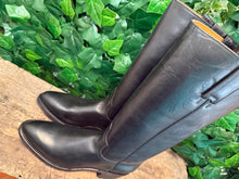 Afbeelding in Gallery-weergave laden, Nieuwe mooie hoge vintage laarzen van Sendra maat 42