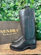Afbeelding in Gallery-weergave laden, Nieuwe mooie hoge vintage laarzen van Sendra maat 42
