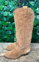 Afbeelding in Gallery-weergave laden, zo goed als nieuw geweldig mooie laarzen van Sendra maat 38