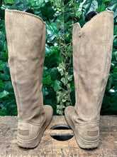 Afbeelding in Gallery-weergave laden, Nieuwe geweldig comfortabele laars van fitflop maat 40