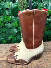 Afbeelding in Gallery-weergave laden, Bijna Nieuwe mooie laarzen van Sancho maat 38