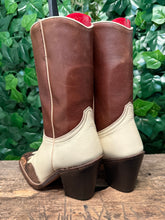 Afbeelding in Gallery-weergave laden, Bijna Nieuwe mooie laarzen van Sancho maat 38