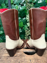 Afbeelding in Gallery-weergave laden, Bijna Nieuwe mooie laarzen van Sancho maat 38