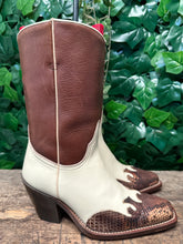 Afbeelding in Gallery-weergave laden, Bijna Nieuwe mooie laarzen van Sancho maat 38