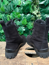 Afbeelding in Gallery-weergave laden, bijna Nieuwe veterboots van Panama Jack maat 37