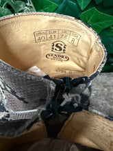 Afbeelding in Gallery-weergave laden, Nieuwe geweldig mooie python laars van Sendra maat 41
