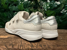 Afbeelding in Gallery-weergave laden, gewoon Nieuwe sneakers van durea maat 40 (wijdte GX)