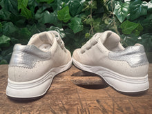 Afbeelding in Gallery-weergave laden, gewoon Nieuwe sneakers van durea maat 40 (wijdte GX)