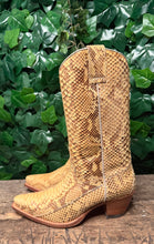 Afbeelding in Gallery-weergave laden, Nieuwe geweldig mooie python boots van Sendra maat 37