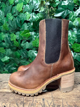Afbeelding in Gallery-weergave laden, geweldig mooie Nieuwe vintage laars van Sendra maat 39