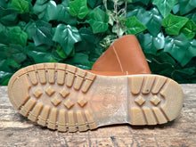 Afbeelding in Gallery-weergave laden, zo goed als nieuw gevoerde laars van Panama Jack maat 39