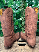 Afbeelding in Gallery-weergave laden, Bijna Nieuwe mooie laarzen van Sendra maat 44