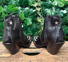 Afbeelding in Gallery-weergave laden, Nieuwe geweldig mooie laarzen van Sendra maat 37