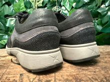 Afbeelding in Gallery-weergave laden, bijna Nieuwe sneakers van Xsensible maat 43 (wijdte H)