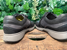 Afbeelding in Gallery-weergave laden, bijna Nieuwe sneakers van Xsensible maat 43 (wijdte H)