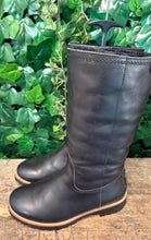 Afbeelding in Gallery-weergave laden, bijna Nieuwe gevoerde laars van Panama Jack maat 38