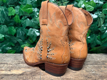 Afbeelding in Gallery-weergave laden, Nieuwe fantastisch mooie laarzen van Sendra maat 39