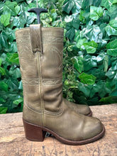 Afbeelding in Gallery-weergave laden, supergave vintage blokhak laars van Sendra maat 38