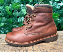 Afbeelding in Gallery-weergave laden, bijna Nieuwe gevoerde boots van Panama Jack maat 45