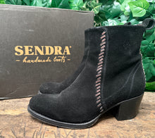 Afbeelding in Gallery-weergave laden, bijna Nieuwe laarzen van Sendra maat 39