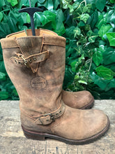 Afbeelding in Gallery-weergave laden, Bijna Nieuwe stoere biker boots van Sendra maat 42