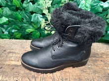 Afbeelding in Gallery-weergave laden, zo goed als nieuw veterboots van Panama Jack maat 41