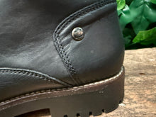 Afbeelding in Gallery-weergave laden, zo goed als nieuw veterboots van Panama Jack maat 41