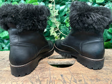 Afbeelding in Gallery-weergave laden, zo goed als nieuw veterboots van Panama Jack maat 41