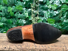 Afbeelding in Gallery-weergave laden, Bijna Nieuwe laarzen met python leer van Sendra maat 41