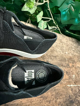 Afbeelding in Gallery-weergave laden, Nieuwe prachtige sneakers van Fitflop maat 36