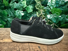 Afbeelding in Gallery-weergave laden, Nieuwe prachtige sneakers van Fitflop maat 36