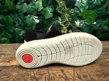 Afbeelding in Gallery-weergave laden, Nieuwe prachtige sneakers van Fitflop maat 36