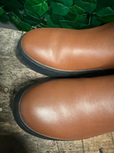 Afbeelding in Gallery-weergave laden, Nieuwe Chelsea boots van Fitflop maat 38,5