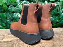 Afbeelding in Gallery-weergave laden, Nieuwe Chelsea boots van Fitflop maat 38,5
