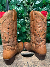 Afbeelding in Gallery-weergave laden, zo goed als nieuw prachtige laarzen van Sendra maat 36