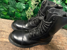 Afbeelding in Gallery-weergave laden, geweldig mooie vintage boots van Sendra maat 42