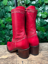 Afbeelding in Gallery-weergave laden, prachtige rode laarsjes van Sendra maat 39