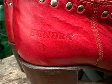Afbeelding in Gallery-weergave laden, prachtige rode laarsjes van Sendra maat 39