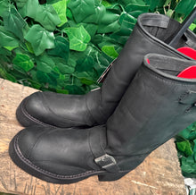 Afbeelding in Gallery-weergave laden, geweldig mooie vintage plateau boots van Sendra maat 39
