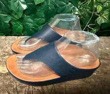 Afbeelding in Gallery-weergave laden, bijna Nieuwe slippers van Fitflop maat 38,5