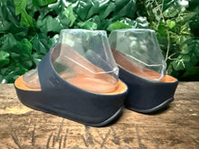 Afbeelding in Gallery-weergave laden, bijna Nieuwe slippers van Fitflop maat 38,5