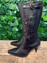 Afbeelding in Gallery-weergave laden, Nieuwe geweldig mooie sexy laarzen Y2K van Sendra maat 39