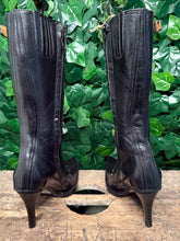 Afbeelding in Gallery-weergave laden, Nieuwe geweldig mooie sexy laarzen Y2K van Sendra maat 39