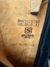 Afbeelding in Gallery-weergave laden, Nieuwe geweldig mooie sexy laarzen Y2K van Sendra maat 39