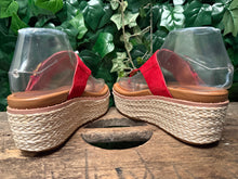 Afbeelding in Gallery-weergave laden, Nieuwe espadrilles plateau fitflop slippers maat 37