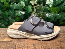 Afbeelding in Gallery-weergave laden, Nieuwe leren slippers van Xsensible maat 40 (wijdte H)